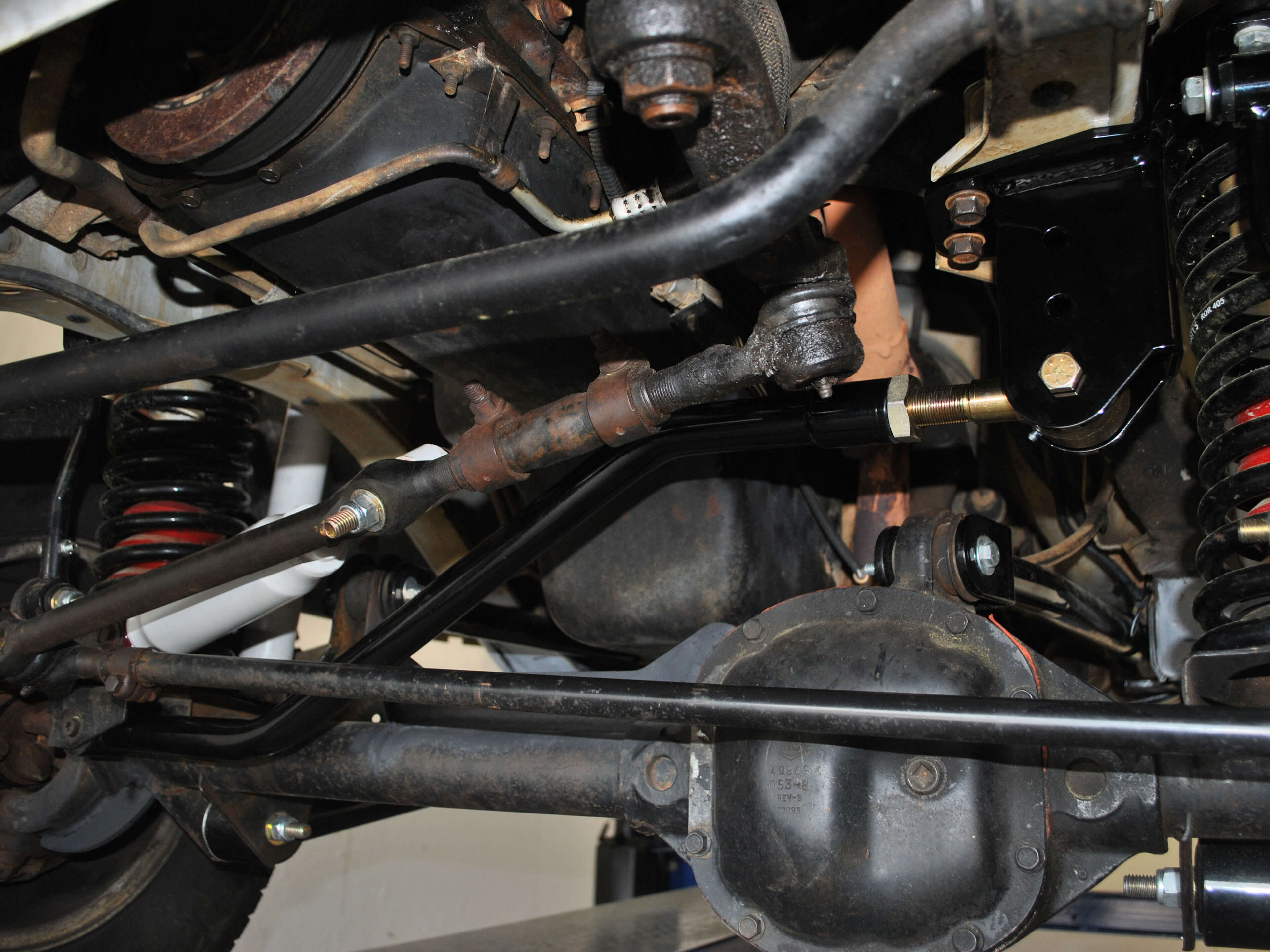 Rusty's Off Road Products - Rusty's Adjustable Front HD Track Bar - 5-8" Lift (XJ, ZJ)