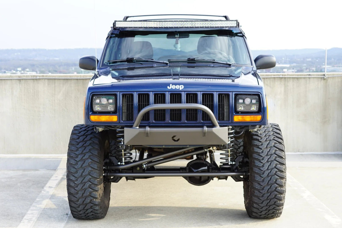 CavFab FRONT BUMPER [STUBBY] (XJ / MJ) - Offroad Outfitters
